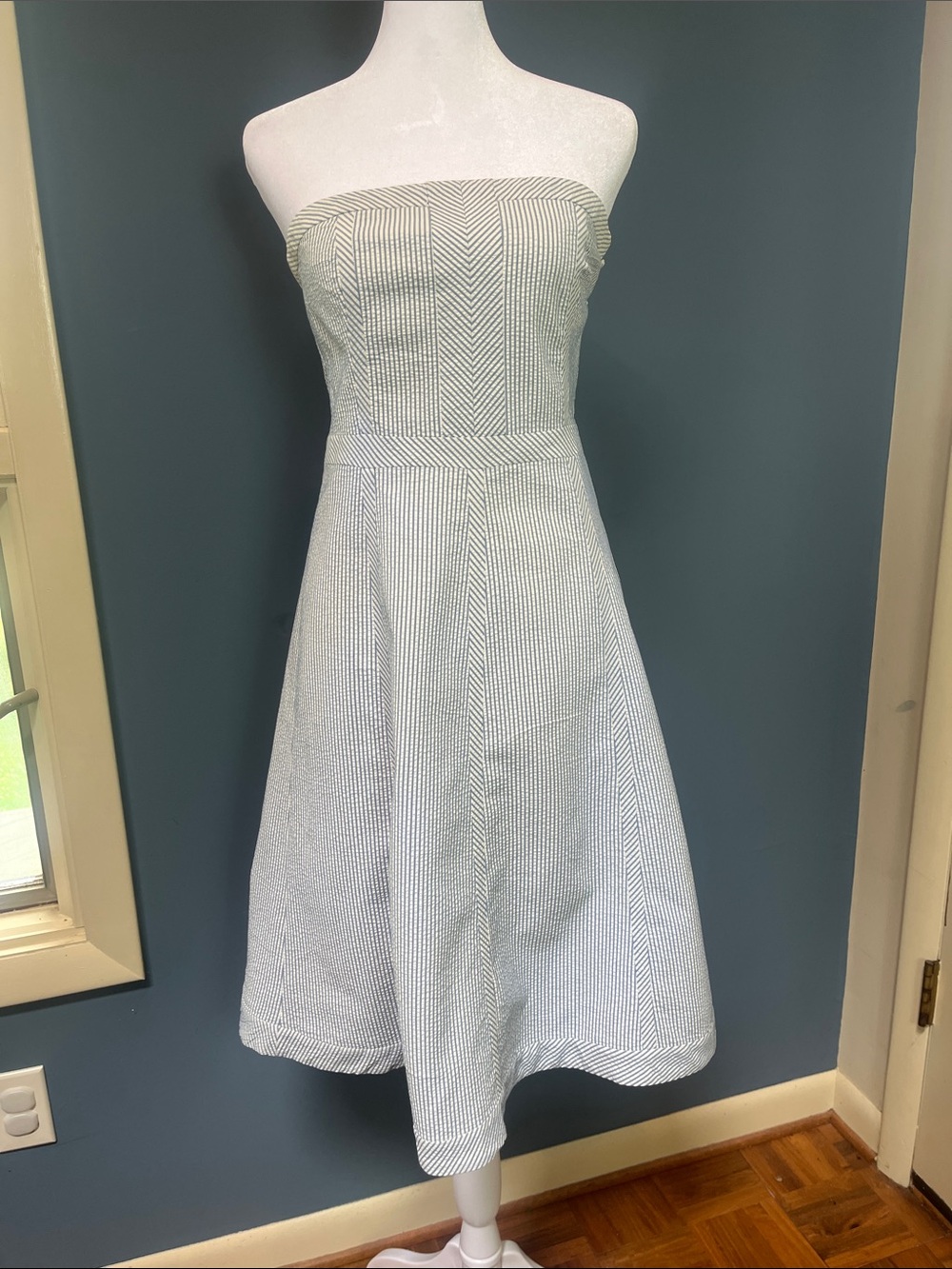 Banana Republic Strapless Seersucker Dress in Light Blue and White
